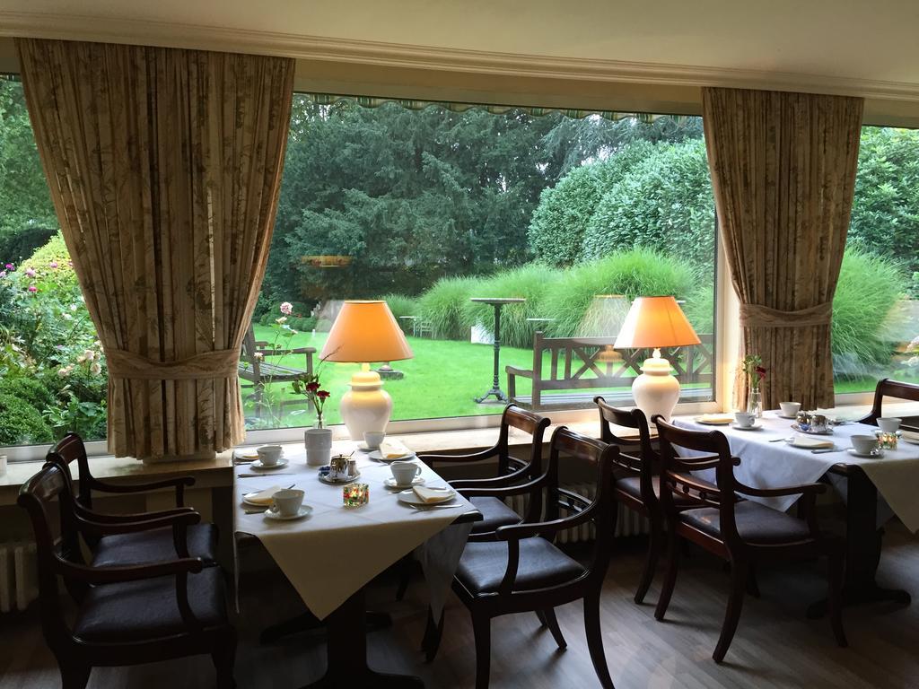 Haus Litzbruck Hotel Düsseldorf Esterno foto