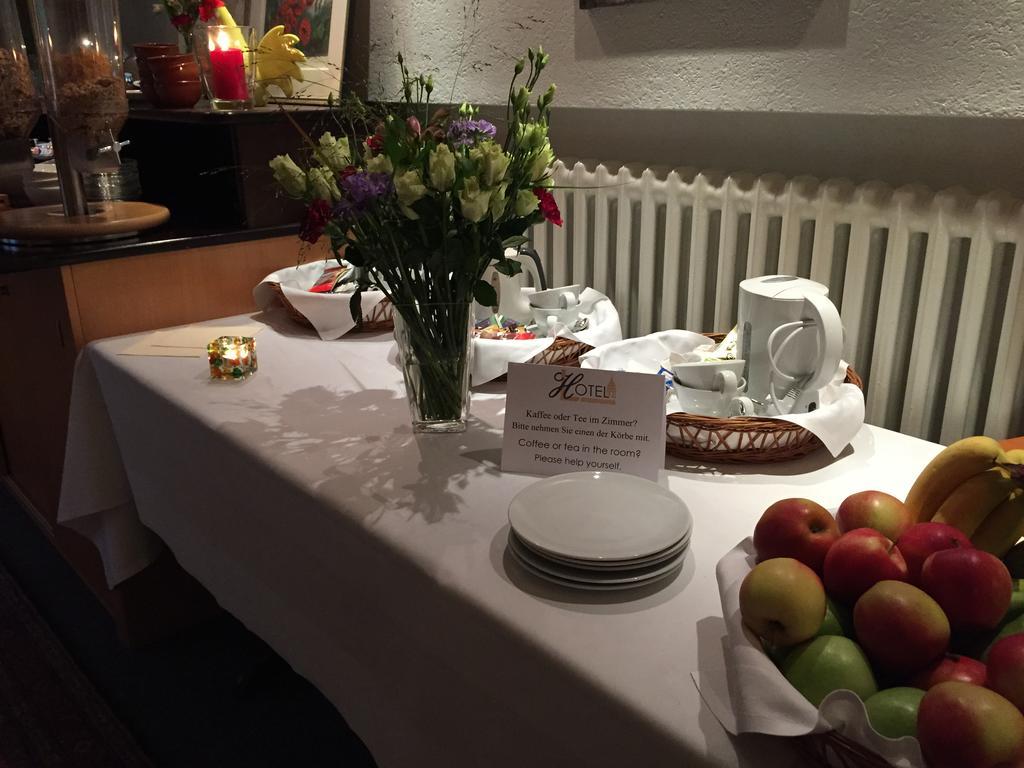 Haus Litzbruck Hotel Düsseldorf Esterno foto