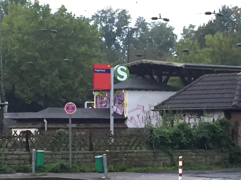 Haus Litzbruck Hotel Düsseldorf Esterno foto